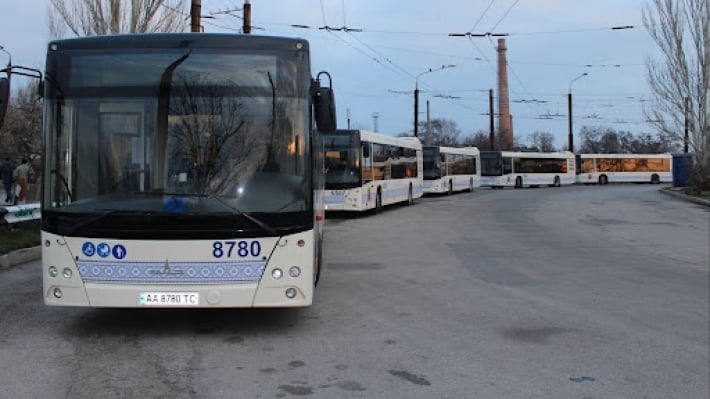 Нарушения и плохое состояние транспорта - в Запорожье на популярном маршруте сменят перевозчика