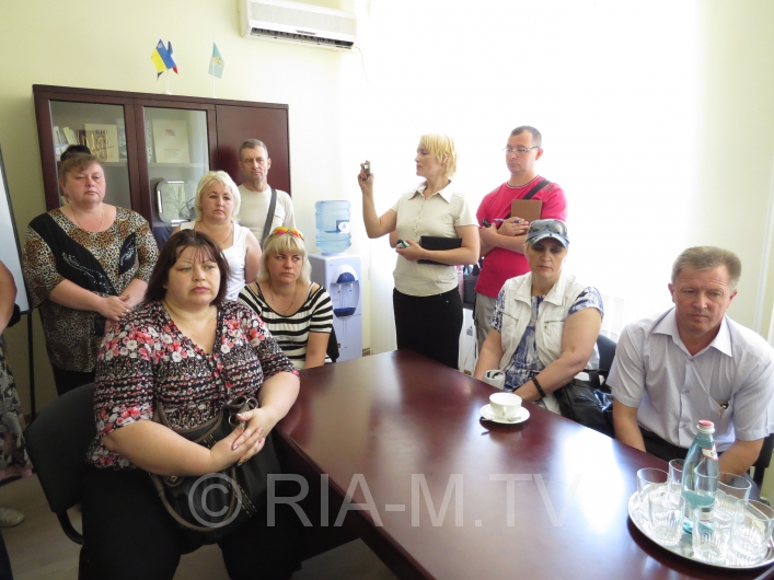 Участники пикета в кабинете Сергея Минько
