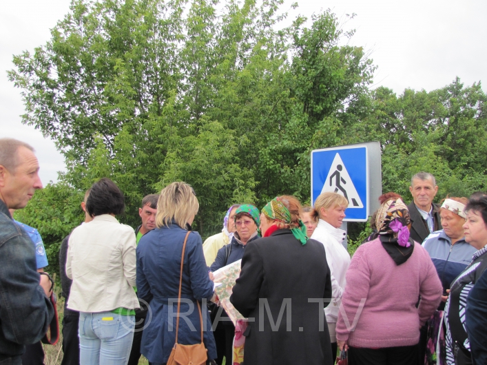 Люди перекрыли трассу «Харьков-Симферополь»