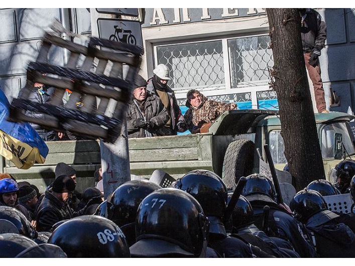 Кровавое противостояние в центре Киева
