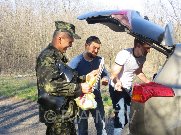Заместитель мэра доставил гуманитарный груз бойцам 55-й артбригады на передовую