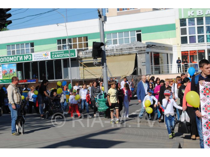 Вишиванки парад в центре города