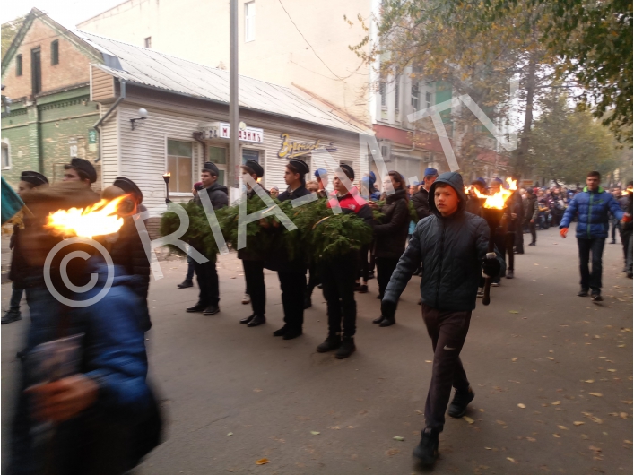 Факельное шествие в городе