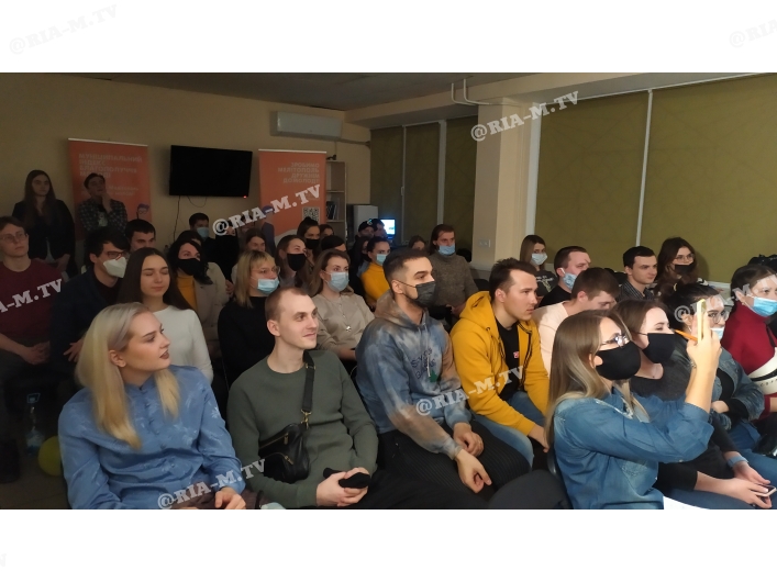 Выступление комиков в Мелитополе