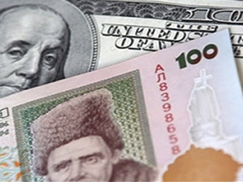 Украинцам советуют держать сбережения в национальной валюте
