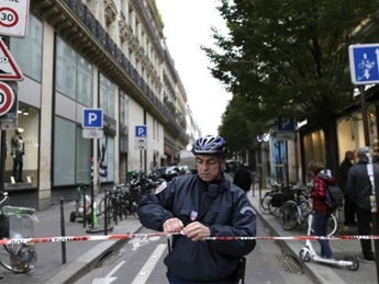 Неизвестный открыл стрельбу в редакции французской газеты в Париже, есть раненые