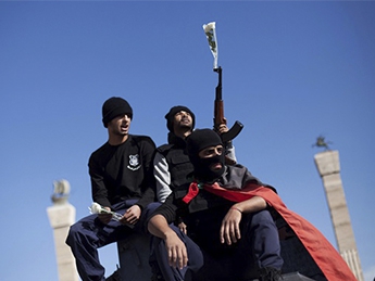 Власти раздробленной Ливии ввели шариат