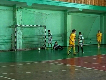 В Мелитополе в футбол играют "За Украину"