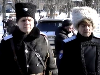 В Луганске казаки взяли на себя охрану правопорядка(видео)