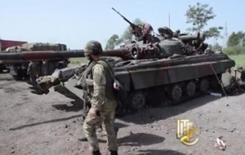 Славянск окружили около 80 танков АТО – Стрелков