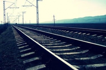 В Донецкой области дважды взорвали железнодорожные пути