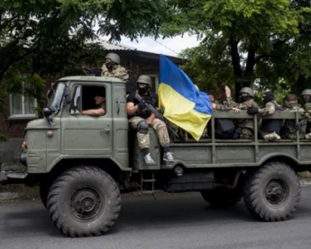 Украинская армия покидает поселок Красноармейск Донецкой области
