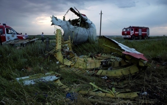 "Буком" в районе падения рейса MH17 "управляли россияне" - СМИ