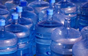 Украинские компании повысили цены на питьевую воду - СМИ