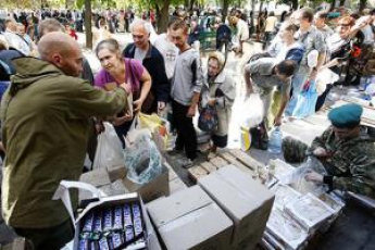 В ЛНР зарплату и пенсию платят продуктовыми пайками, - беженец из Луганска