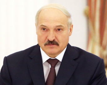 Лукашенко готов ввести в Украину миротворческие войска из-за взаимного недоверия воюющих сторон
