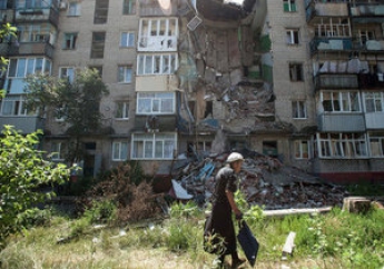 Ночью в Донецке звучали мощные залпы и взрывы, - горсовет