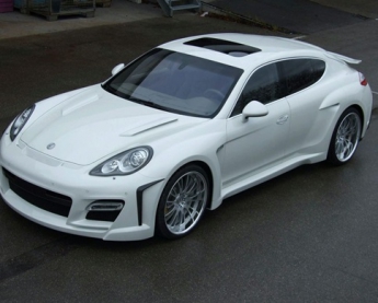В центре Киева угнали Porsche за 2 миллиона