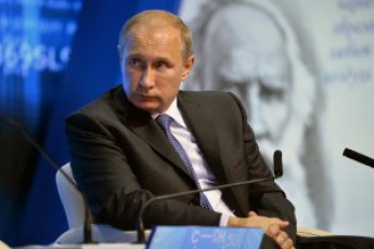 Путин при Олланде "поддержал" целостность Украины