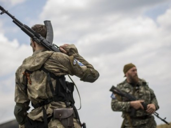 В Донецке боевики захватили "Ощадбанк" с деньгами и оружием