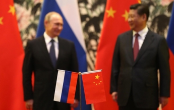 Китай обещает помочь России справиться с экономическим кризисом