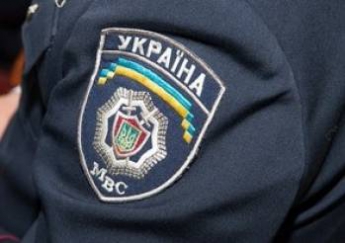 Трое милиционеров и два члена общественной организации были ранены при выезде по сообщению об изнасиловании в Киеве