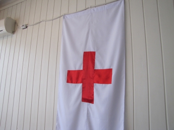 Выехать с оккупированной территории можно по справкам Красного Креста, которые выдают на "большой земле"