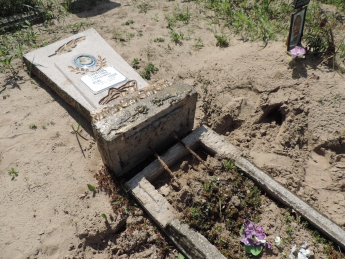 Милиция нашла того, кто разворотил около тридцати могил на кладбище