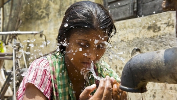 Количество жертв аномальной жары в Индии превысило 2300 человек