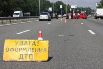В Киеве водитель на BMW наехал на 10-летнюю девочку и скрылся, он находится в розыске