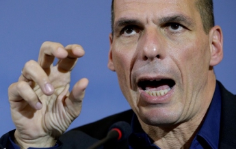 Экс-министра финансов Греции подозревают в госизмене – СМИ