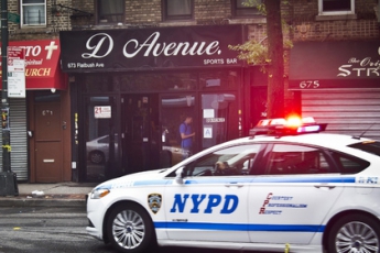 В результате стрельбы на вечеринке в Нью-Йорке пострадали по меньшей мере 13 человек