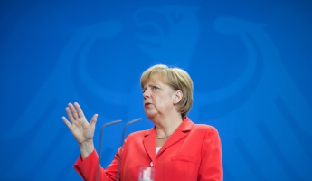 Меркель: Военные усилия в Сирии необходимы, но они не приведут к окончанию войны