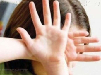 Подросток пытался изнасиловать шестиклассницу