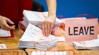 В Британии петиция о проведении повторного референдума набрала почти 530 тыс. голосов