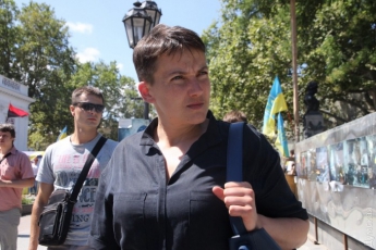 Савченко прокомментировала петиции о лишении ее мандата и звания Героя Украины: Мне все равно