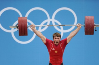 Сборная России по тяжелой атлетике в полном составе отстранена от Олимпиады-2016