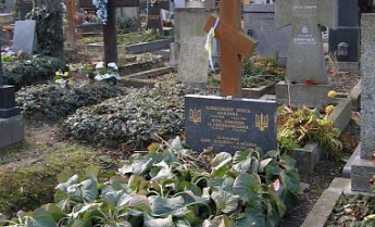 В Чехии разрыли могилу писателя Олеся: хотят хоронить другого (фото)