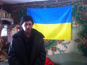 Маскировался флагом Украины: в Авдеевке задержан корректировщик огня боевиков (фото)