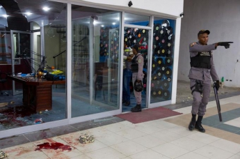 Доминиканских журналистов застрелили во время прямого эфира на радио