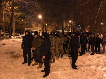 В батальоне "Донбасс" опровергают участие в стрельбе из-за спора о блокаде