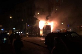 На конечной остановке загорелся трамвай (видео)