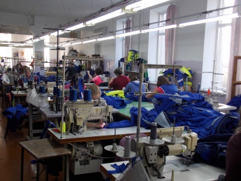 Охранная фирма банкротит швейную фабрику «Элегант»