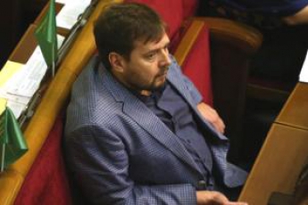 Нардеп обвиняет губернатора Константина Брыля в организации обысков