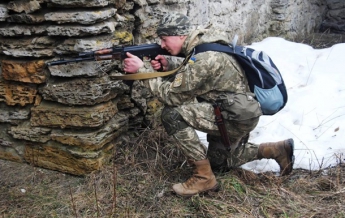 АТО: украинские позиции обстреляли более 100 раз (видео)
