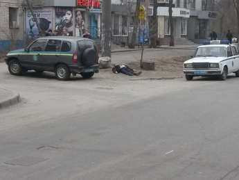 В Мелитополе на улице умер мужчина (фото)