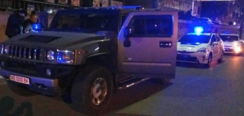 Ночная погоня: в Днепре задержали пьяного мужчину на Hummer (фото)
