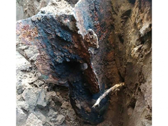 В Мелитополе в огороде нашли бомбу (фото)