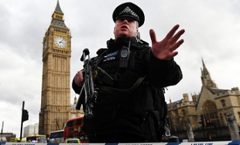 У парламента Британии в Лондоне произошел теракт: есть убитые