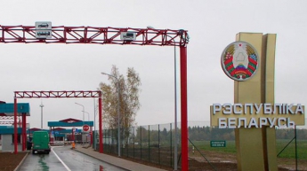 В Беларусь не пропустили автобус из Украины